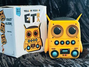 New Dễ Thương Phim Hoạt Hình Màu Vàng Người Đàn Ông Ngoài Trời Không Thấm Nước Thuận Tiện Loa Loạt Silica Gel Bluetooth Âm Thanh Máy Tính Để Bàn Di Động Loa - Product Image 6