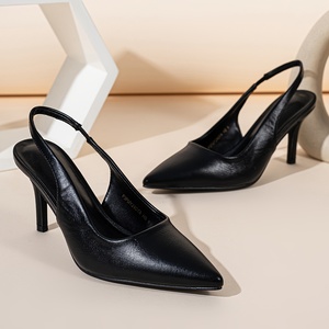 Da donna <span class=keywords><strong>eleganti</strong></span> sandali a punta dal Design classico color <span class=keywords><strong>argento</strong></span> lucido con <span class=keywords><strong>tacchi</strong></span> alti da donna sempreverdi con chiusura Slip-On 8cm - Product Image 2