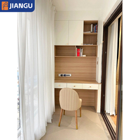 Bureau d'étude mural moderne et minimaliste sur mesure pour toute la maison, table de jeu PC double personne