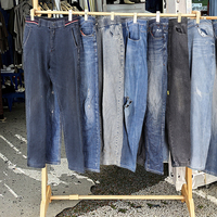 Jeans d'occasion pour hommes, amples et confortables, pour vente en gros mixte avec une quantité minimale de commande de 45K, adaptés à l'été.