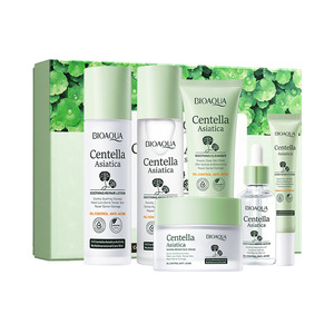 Marque privée Soin du visage pour les femmes <span class=keywords><strong>Anti</strong></span>-âge Blanchissant Hydratant Éclaircissant 6PCS Centella Beauty Ensemble de soins de la peau - Product Image 6