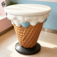 Vente Flash : Ensemble de Sculptures en Résine en Forme de Cornets de Glace et de Chaises pour Décoration Intérieure de Magasins de Desserts, Cafés et Jardins d'Enfants