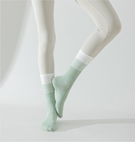 Chaussettes de yoga pour femmes, en coton peigné, à blocs de couleur, antidérapantes, avec grip en silicone, pour Pilates, barre, entraînement, fitness, chaussettes de sol