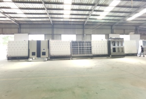 Ligne de production de vitrage vertical haute efficacité pour la fabrication de verre Low-E pour murs-rideaux, portes et fenêtres résidentielles - Product Image 6
