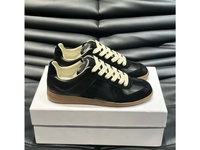 Nouvelle version de haute qualité, nouvelle tendance, chaussures de course légères à lacets pour hommes et femmes, marque célèbre, baskets de sport respirantes pour la marche
