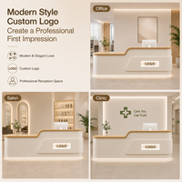 Comptoir de réception élégant et esthétique, incurvé, pour salon de beauté, spa, table d'accueil avec logo personnalisé