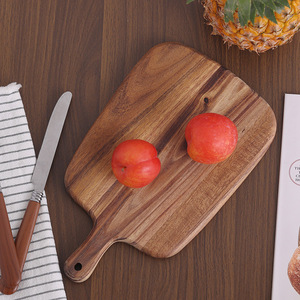 Tabla de cortar de madera maciza rectangular con asa para frutas, comida para bebés, pan, carne y alimentos cocinados - Product Image 4