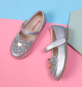 รองเท้าหนังเด็กผู้หญิงแบบมารีเจนสั่งทำพิเศษสำหรับเด็กผู้หญิง รองเท้าทรงแบนแบบมันเงาสำหรับเด็กผู้หญิง - Product Image 3