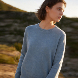 Pull d'hiver pour femme à col rond avec logo personnalisé, tricot à manches longues en laine/nylon, tricot doux - Product Image 2