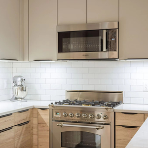 Pvc porte d'armoire de cuisine haute brillance Shaker armoires de luxe personnalisé usine moderne populaire modèle étanche - Product Image 1