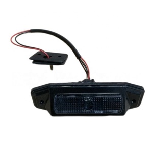 Accessoires de camion HOWO de haute qualité : Feu de gabarit avant gauche, Cache-soleil, Feu de toit WG9719790007 - Product Image 1