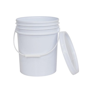 Cubo de <span class=keywords><strong>Pintura</strong></span> Redondo de Plástico Blanco de 15L (4 Galones) con Diseño Cilíndrico, Asa y Tapa, Grado Alimenticio y Reciclable - Product Image 1