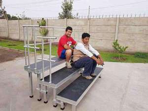 Plataforma de Escenario Portátil Ligera Preensamblada de Aleación de Aluminio para <span class=keywords><strong>Conciertos</strong></span> Corales - Product Image 2