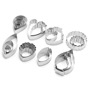 Vente chaude bricolage 26 pièces/ensemble <span class=keywords><strong>pivoine</strong></span> Fondant Cutter moule Fondant Rose acier inoxydable moule à biscuits - Product Image 1