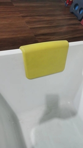 Oreiller de bain en mousse PU souple Appui-tête de spa pour le soutien du cou dans les bains à remous et les spas à remous - Product Image 5
