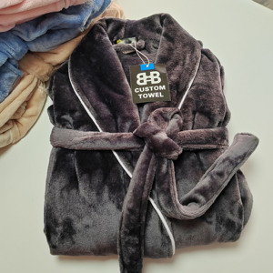 Pigiama per <span class=keywords><strong>Bambini</strong></span> in Flanella con Bordo Bianco, Accappatoio Lungo da Hotel con Risvolto, Logo Ricamato Personalizzato - Product Image 2