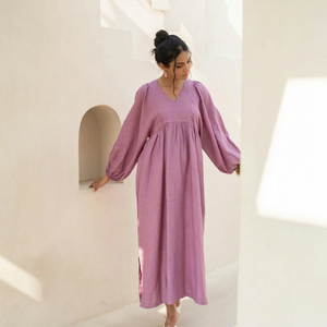 Robe longue décontractée unie en lin violet pour femme, manches longues, taille élastique, col en V, coupe trapèze, idéale pour l'été - Product Image 1