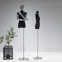 Mannequin de bonne qualité, pratique, esthétique, polyvalent, facile à nettoyer, modèle humain classique demi-corps pour centre commercial