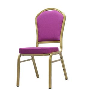 Chaise de banquet de luxe en aluminium doré champagne |   Chaise de réception en velours rouge au design moderne pour hôtels et événements – Vente en gros - Product Image 5