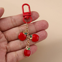 Porte-clés créatif en métal en forme de fruits, mignon pomme et raisin, mini pendentif tendance pour sac à dos, cadeau personnalisé et stylé