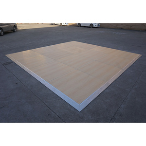 Sistema de suelo modular portátil para eventos, para bodas en interiores y exteriores. - Product Image 2
