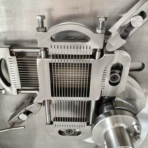 Machine à découper la viande congelée automatique, machine industrielle à couper la viande en cubes pour l'usine <span class=keywords><strong>de</strong></span> transformation <span class=keywords><strong>de</strong></span> la viande <span class=keywords><strong>de</strong></span> bœuf, <span class=keywords><strong>de</strong></span> <span class=keywords><strong>porc</strong></span> et <span class=keywords><strong>de</strong></span> poulet - Product Image 6