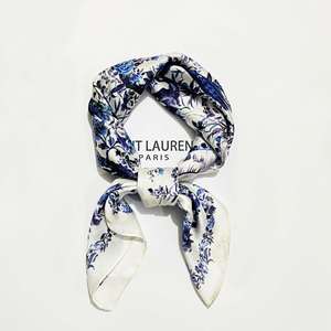 ผ้าพันคอผ้าไหมออกแบบลายพิมพ์ของคุณเองสำหรับการสวมใส่ที่สง่างามหรือเป็นของขวัญขององค์กรที่มีความยืดหยุ่นเต็มรูปแบบ - Product Image 6