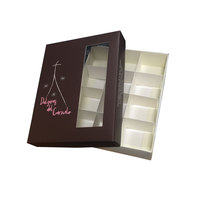 Boîtes d'emballage en papier pour chocolat personnalisées, imprimées, vides, avec séparateur, pelliculage mat, gaufrage et doublure en mousse