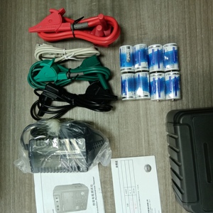 เครื่องทดสอบความต้านทานฉนวน UNI-T UT513 รุ่นขายดี 5kV ดิจิตอลเมกะโอห์มมิเตอร์ - Product Image 1