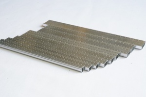 Entretoises en aluminium non pliables 8,5A, garantie 5 ans+, pour l'architecture moderne, vis de jonction d'angle de qualité supérieure - Product Image 5