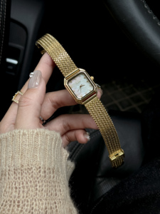 ساعة يد كوارتز فاخرة للنساء من سكوتي 9755 بزجاج معدني وهيكل من الفولاذ المقاوم للصدأ - Product Image 3