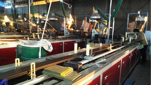 1.5m 1.8m <span class=keywords><strong>composite</strong></span> nhựa hàng rào khung nhôm kích thước tùy chỉnh sơn tĩnh điện sinh thái thân thiện chống UV côn trùng bằng chứng nhà máy giá - Product Image 6