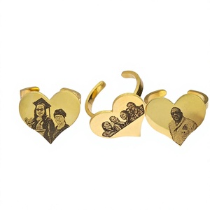 Maßgefertigter 18K Vergoldeter Edelstahl Herz-Foto-Ring Verstellbarer Damen-Siegelring Geschenk-Schmuck HAND - Product Image 4