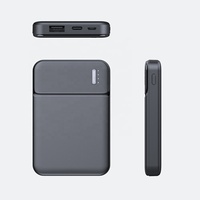 Mini banques d'alimentation tendance Logo lumineux personnalisé Powerbank Accessoires mobiles Taille de carte de crédit Centrales électriques portables