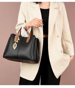 Customized PU Leather Ladies Casual Solid Color Large Capacity <b>Tote</b> Bags Women Designer Handbags - Product Image 3
