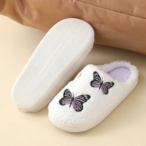 Pantoufles d'intérieur personnalisées de haute qualité, douces et confortables, pour hommes et femmes, à bout ouvert, avec motif étoiles et cœurs, amortissantes et antidérapantes - Product Image 5