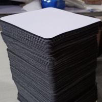 Tapis de bureau pour clavier et souris de gaming, motif Montagnes Arbres Rivière Lune, grand format, bords surpiqués, résistant à l'eau et aux rayures, en stock