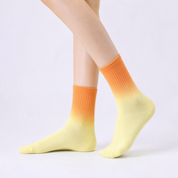 Chaussettes Tie-Dye Dégradées, Chaussettes Mi-Mollet Colorées Ombrées, Toucher Doux, Bord Côtelé, Usage Quotidien, Cadeau Femme Homme, Vente en Gros, Chaussettes en Vrac