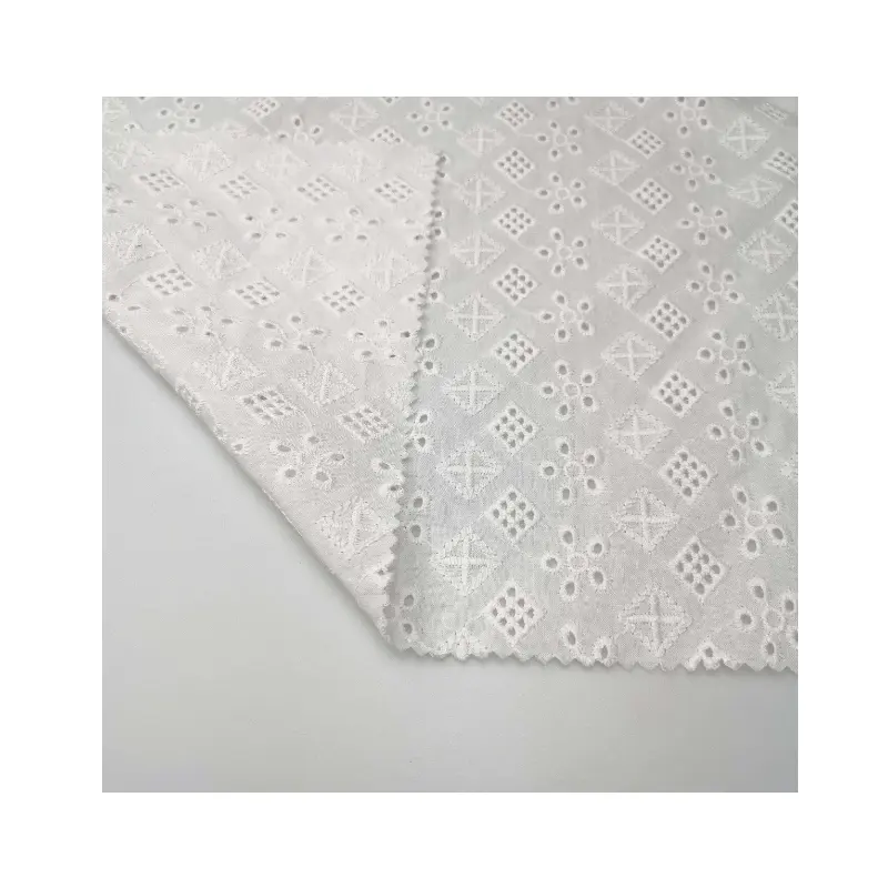 गर्म बिक्री 100% कपास सफेद सफेद ज्यामितीय पैटर्न कढ़ाई के कपड़े Tablecloths पर्दे और कपड़े के लिए