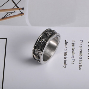 Bague étoile en acier titane, design rond à cinq branches, bijoux cadeau - Product Image 2