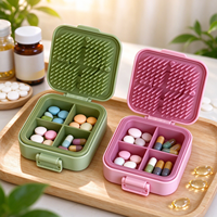 Organisateur de pilules de voyage, boîte à pilules carrée à 4 compartiments, brosse en silicone intégrée, boîte à médicaments en ABS de qualité alimentaire, capsules, vitamines