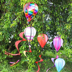 Moulin à vent DIY, segments multicolores brillants, queue en spirale, matériau polyester écologique, décoration extérieure, 2-4 ans - Product Image 1