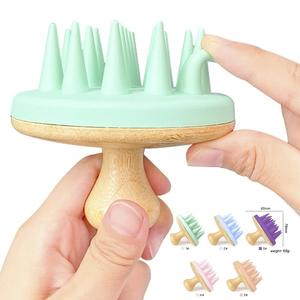 Venta al por mayor Masajeador de cuero cabelludo Cepillo de masaje de cuero cabelludo Cepillo de Peine de silicona para el crecimiento del cabello - Product Image 2