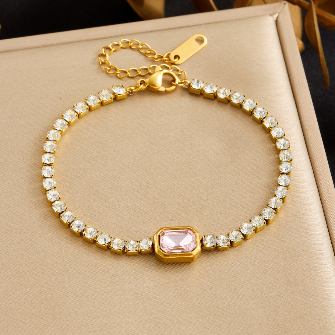 b2510157 pink