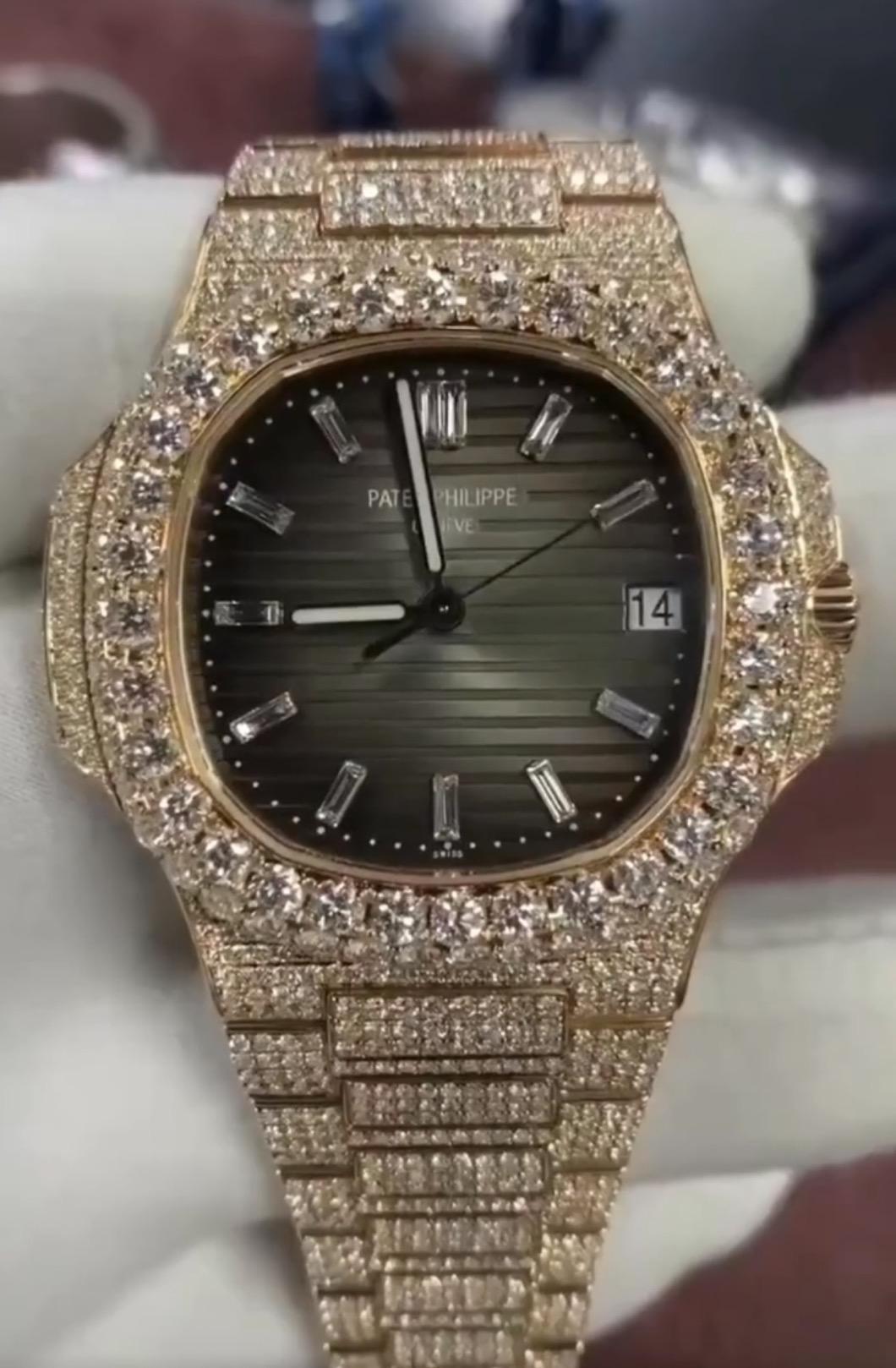 สีทองชมพู