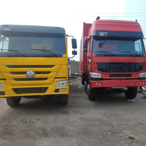 รถบรรทุกซิโนทรัค ฮาวเวอร์ 375 สำหรับงานหนัก มือสอง 6x4 10 ล้อ พร้อมเครื่องยนต์ 351-450 แรงม้า และความจุบรรทุก 31-40 ตัน - Product Image 1