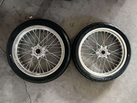 Kit de roues Surron Ultra Bee Supermoto 17 pouces en aluminium CNC avec pneus en caoutchouc toutes saisons pour moto électrique tout-terrain et amélioration routière