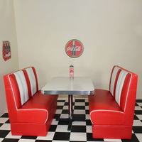 Vinyle rouge et blanc de haute qualité style américain des années 50 restaurant bel air booth canapé et table ensemble meubles