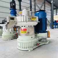 Moulin à granulés de bois diesel efficace Machine de traitement de balle de riz à biomasse avec moteur fiable Machine de fabrication de palettes en bois