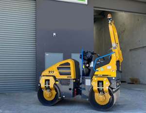 Rouleau vibratoire tandem XD120 de 3 tonnes, compacteur d'asphalte à double tambour, moteur Kubota fiable, machine de construction routière prête à l'emploi - Product Image 2